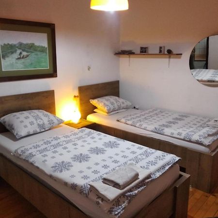 Two Babies Hotel Мостар Екстериор снимка